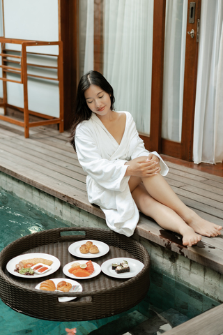 Floating Breakfast